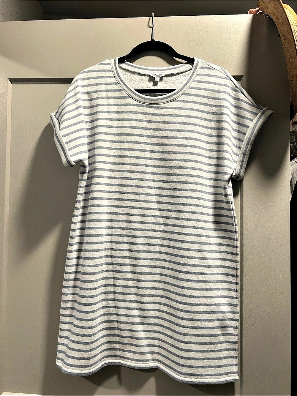 Splendid RS5030E Striped Mini Dress in Gray & White Size Medium NWT